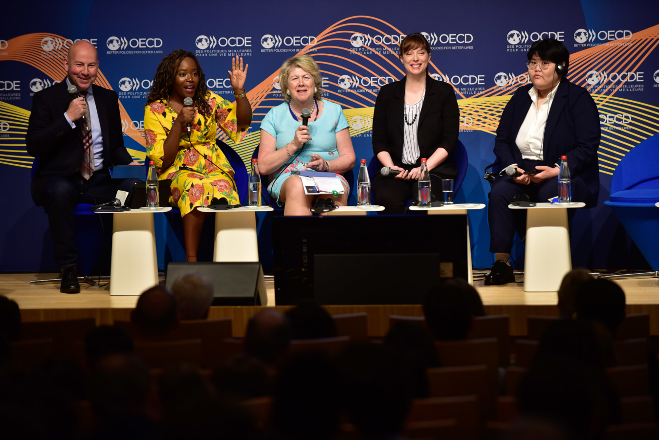 20 May 2019 - OECD Forum: Social Media & Identities. OECD Paris, France.ModeratorStefan de Vries, Journalist & Correspondent, RTL Nieuws, VRT Belgium & BBC Radio SpeakersSeyi Akiwowo, Founder and Executive Director, GlitchEun Jung Bae, YouTuber, Korea; Member, Escape the CorsetMary Goudie, Member, House of Lords, United Kingdom; Founder, The 30% Club Rebekah Tromble, Assistant Professor, Institute of Political Science, Leiden University, The Netherlands